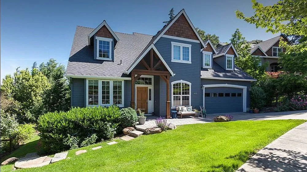 4150 Summitview Dr photo 1