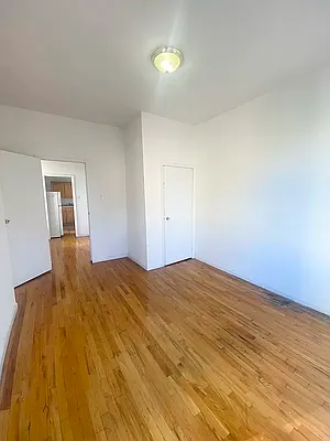 Rented by MOTION New York | media 32