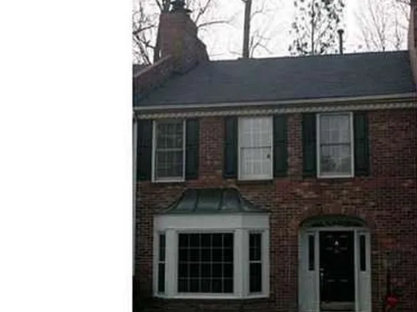 26 Howell Mill Plantation NW, Atlanta, GA 30327