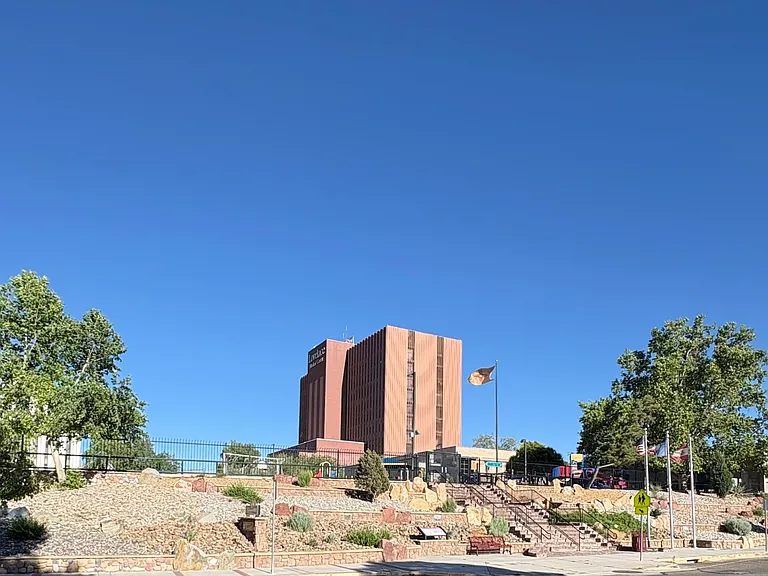 408 Marquette Ave NE — Photo 14