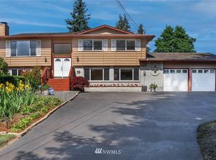 17508 Clover Rd, Bothell, WA 98012