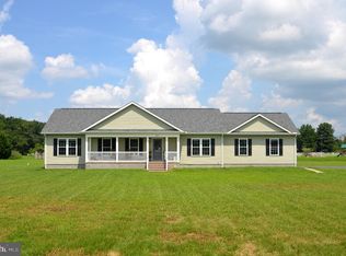 82 Daughters Ln, Hartly, DE 19953