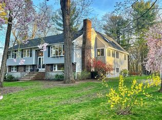 10 Heritage Ln, Lynnfield, MA 01940