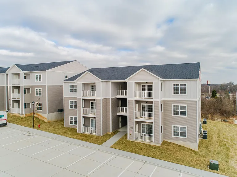 1439 Park West Ct #202 — Photo 48