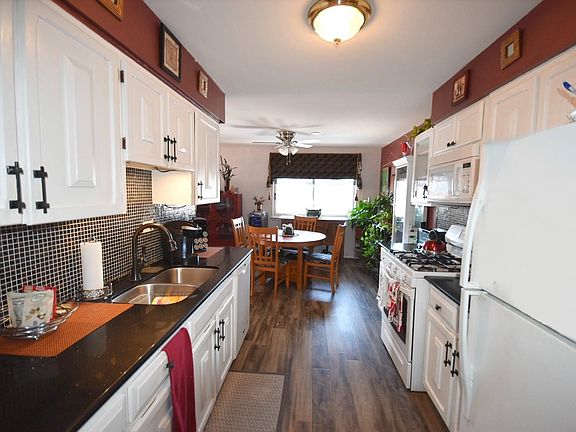 3rd image of 1188 Royal Glen Dr APT 309