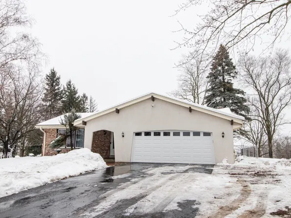 21649 West Birchwood DRIVE, Lannon, WI 53046
