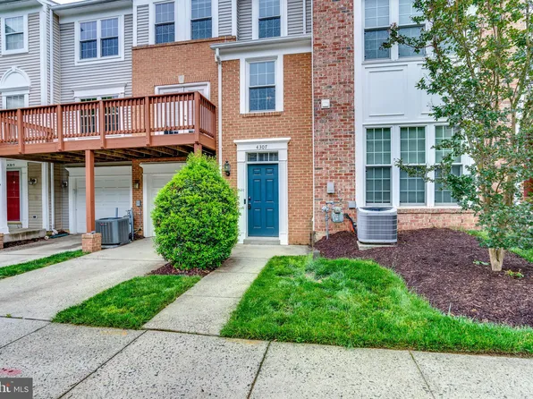 4307 Chariot Ct #120, Fairfax, VA 22030