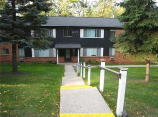 327 Lysander St APT 6, Rochester, MI 48307