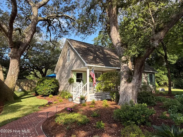 313 E Brown Street #G, Southport, NC 28461