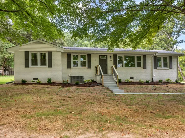 104 Hummingbird Ln, Dickson, TN 37055
