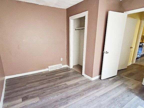 2nd image of 291 N Saginaw St APT A