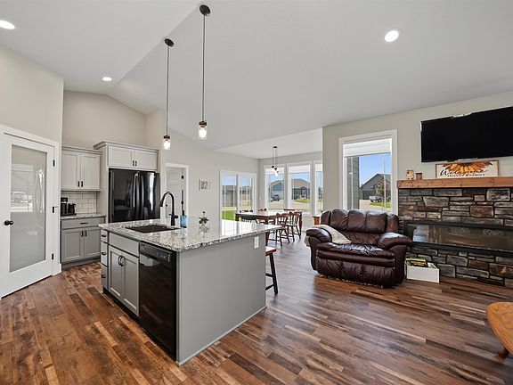 5th image of 2744 Wet Stone Dr