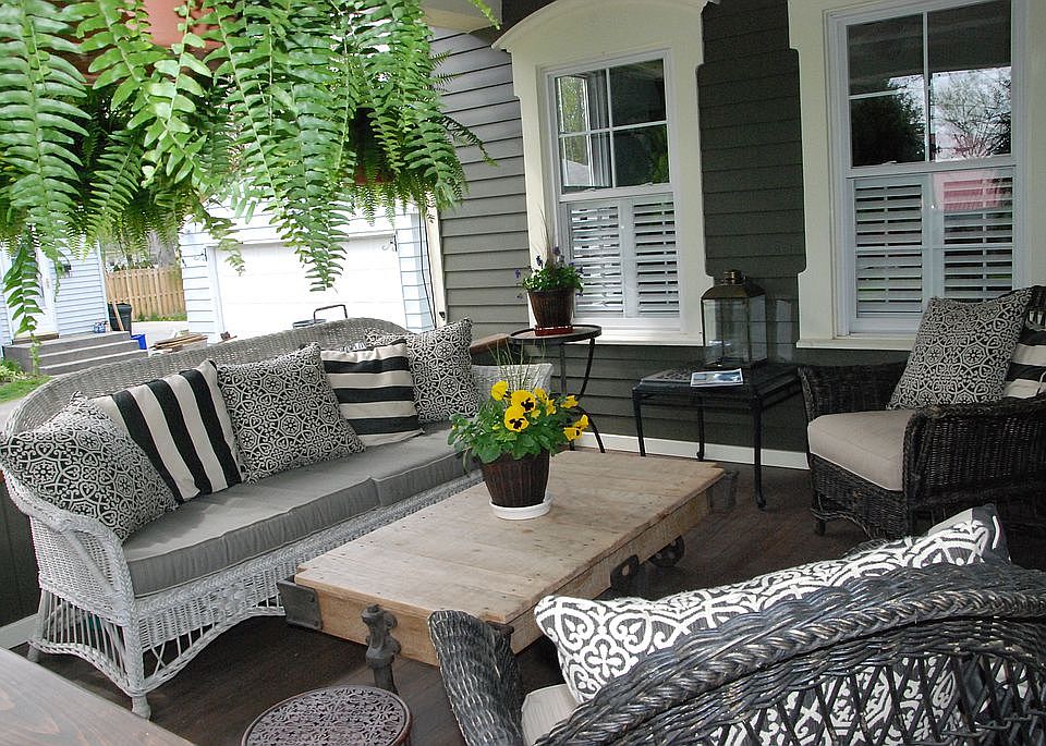 274 Girard Ave, East Aurora, NY 14052 Zillow