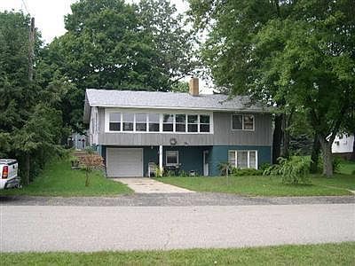 1st image of 70034 Kenmore Dr