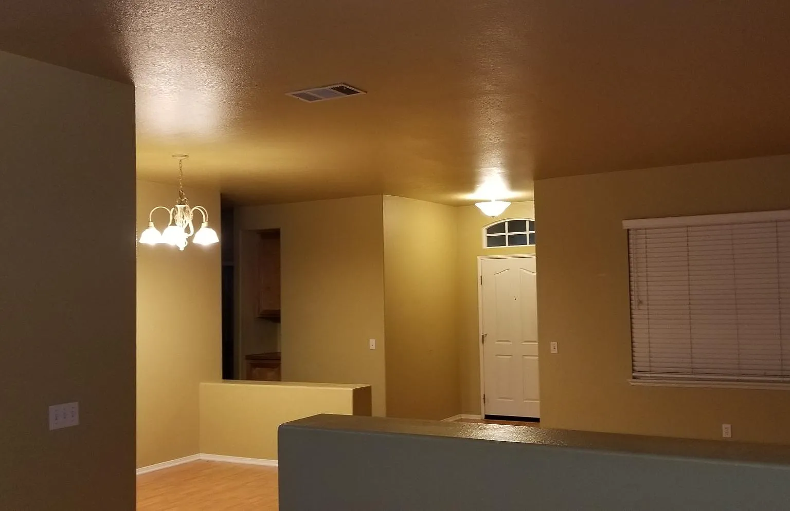 5 bed, 2270 sqft, $2,950 — Photo 4