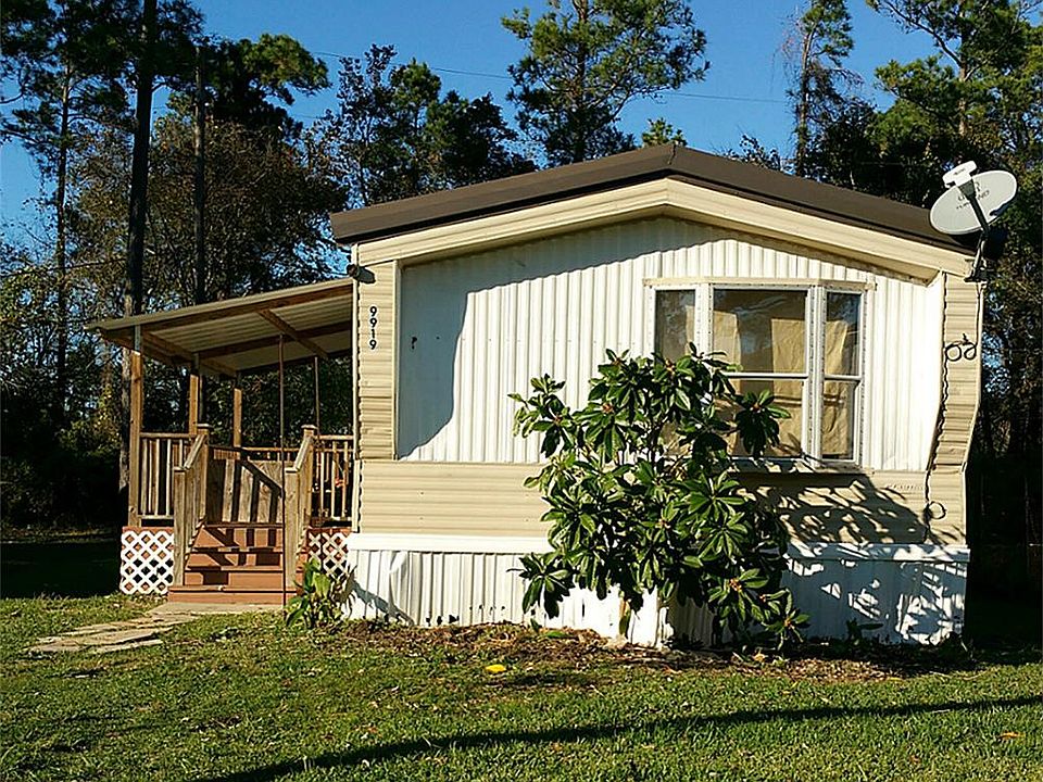 1st image of 9919 Cedar Landing Dr #0