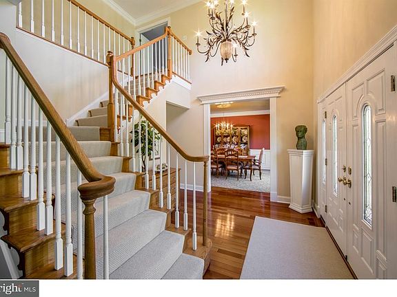 3rd image of 5 Chesterland Dr