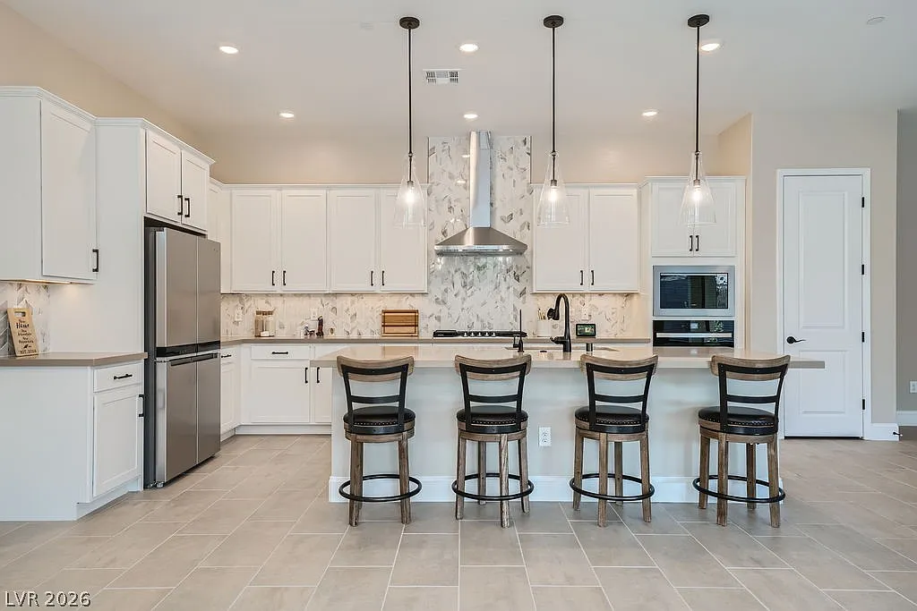 3 bed, 3.0 bath, 2355 sqft, $3,600 — Photo 1