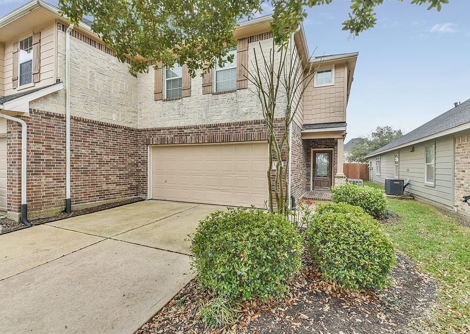 1st image of 13511 Fawn Lily Dr