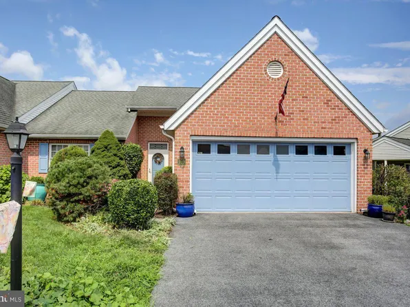 169 Lantern Ln, Chambersburg, PA 17201