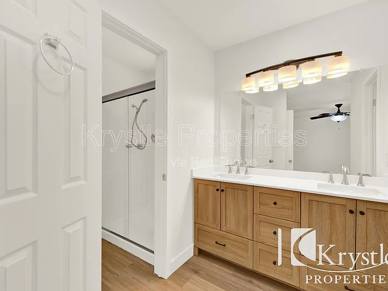 319 Aragon St — Photo 14