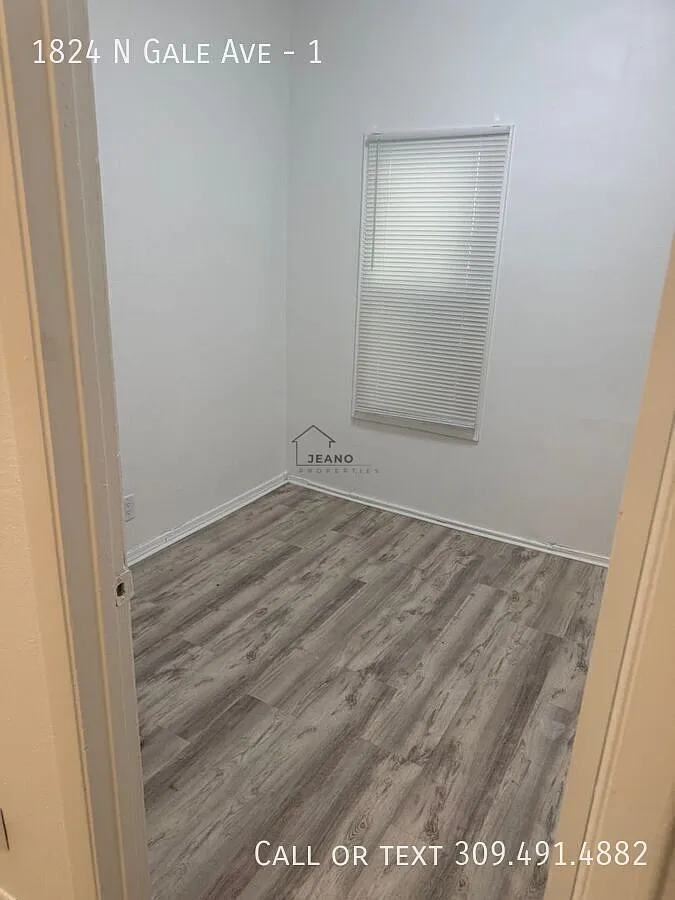 Cozy 2 Bedroom Home — Photo 4