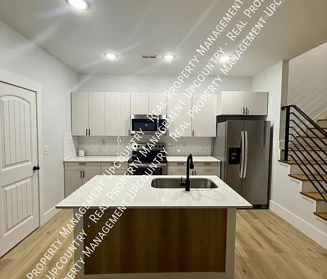 693 Neighborhood Rd — Photo 8