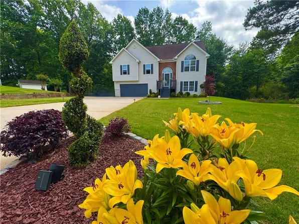 3927 Villager Way, Rex, GA 30273