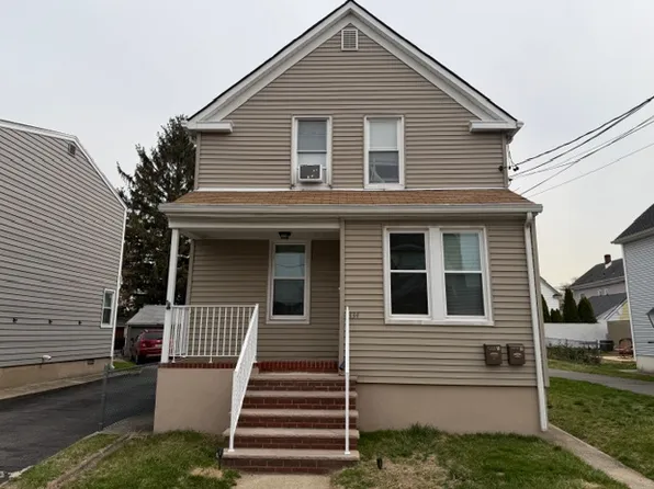 334 3rd St Floor 1, Saddle Brook, NJ 07663