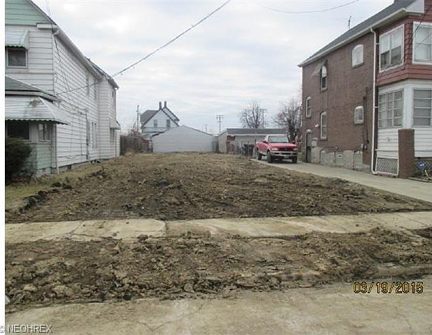 1st image of 14712 Thames Ave