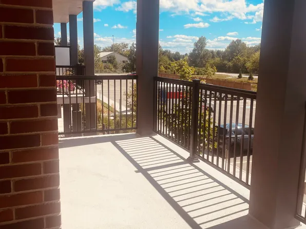 121 Mary St #205, Clearview, ON L0M 1G0