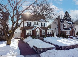 336 Herrick Ave, Teaneck, NJ 07666