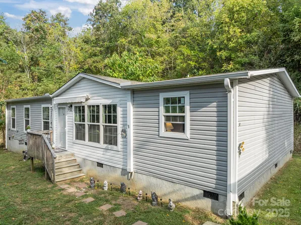 57 Persimmon Ln, Marshall, NC 28753