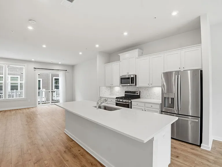 8178 Red Hook St — Photo 3
