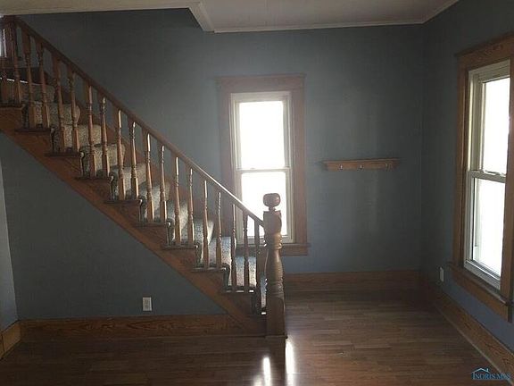 2nd image of 515 S Pleasant St