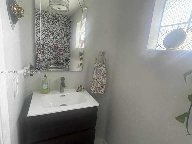 10157 NW 4th St — Photo 33