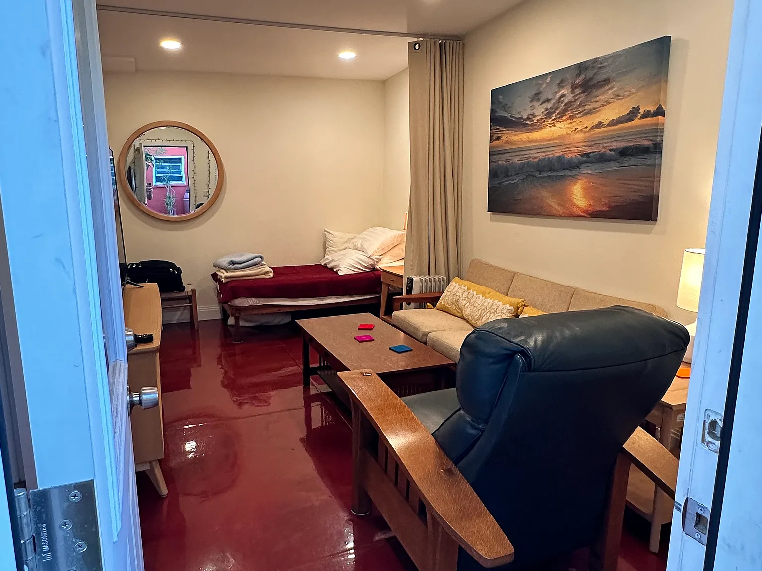 Studio, 400 sqft, $2,200 — Photo 3