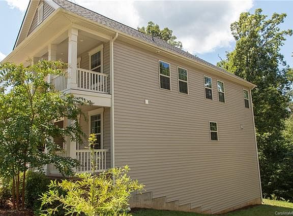 2nd image of 1137 Victoria Blake Ln