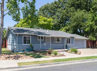 411 Arroyo Dr, Martinez, CA 94553