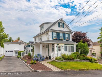 15 Adams Ave, Staten Island, NY, 10306