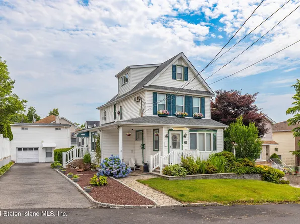 15 Adams Ave, Staten Island, NY 10306