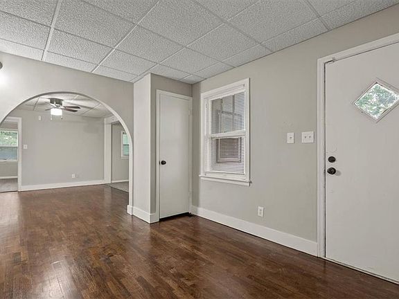 3rd image of 1427 Glenn Ave