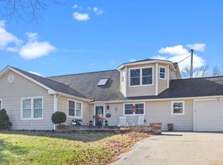 21 Shellflower Rd, Levittown, PA 19056