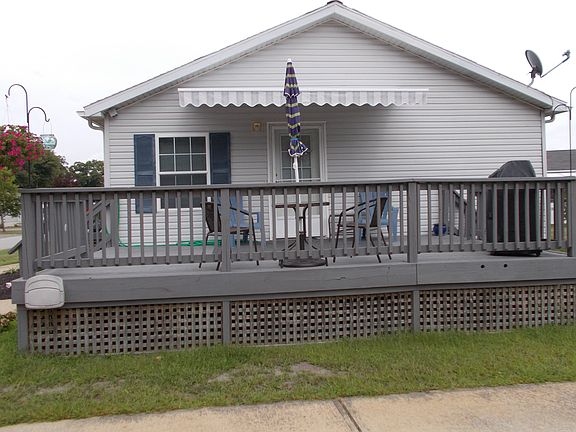 3rd image of 33 Bluebird Dr