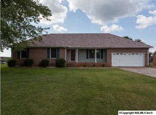 118 Spring Tanner Rd, Hazel Green, AL 35750