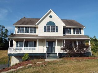 202 Creamery Pond Rd, Chester, NY 10918