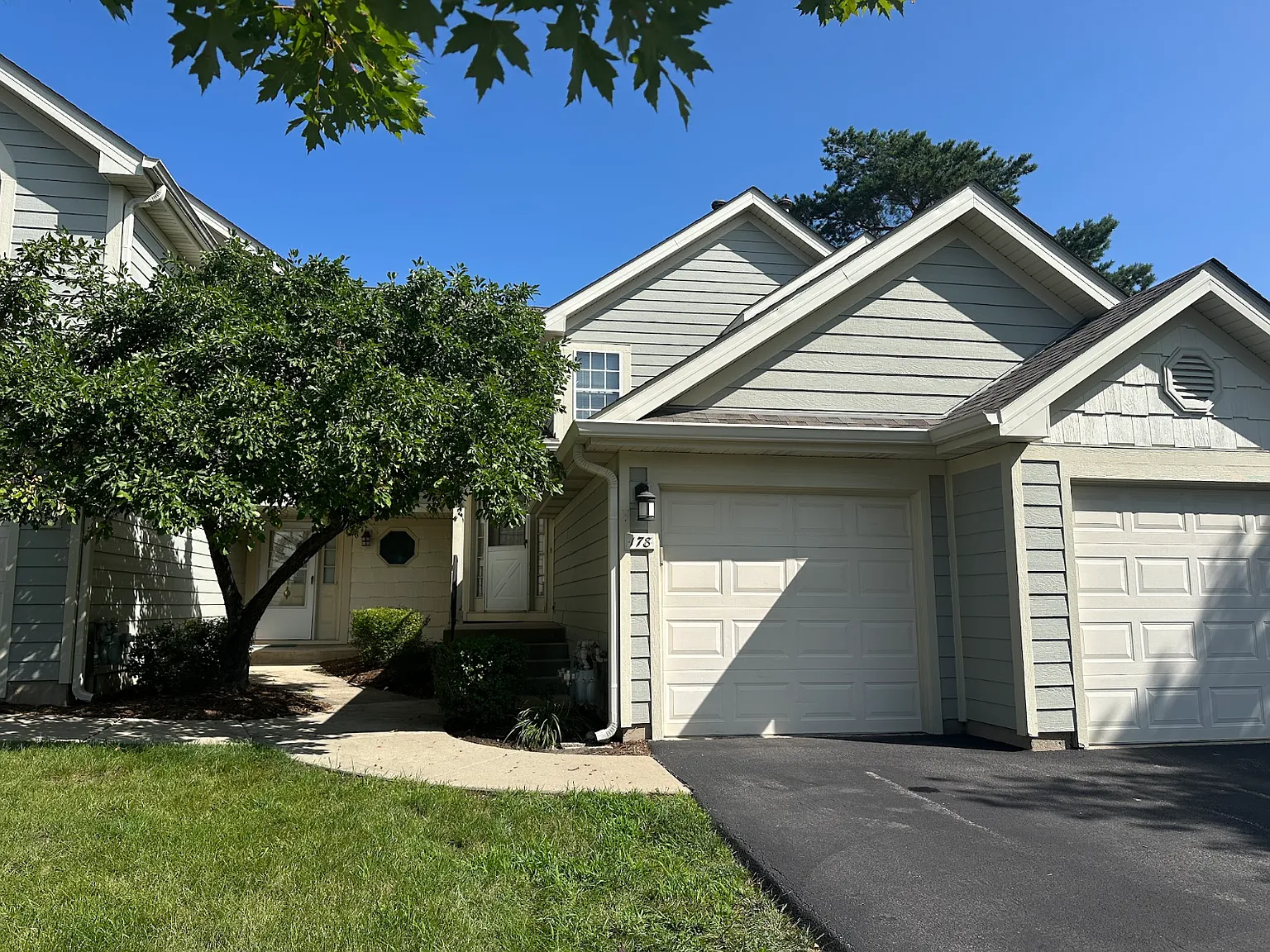 2 bed, $2,250 — Photo 1