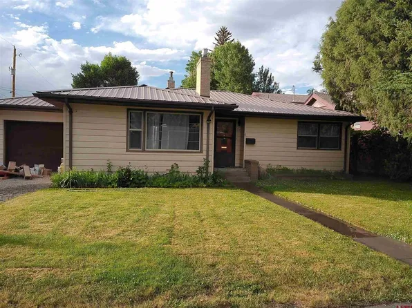 711 1St Street, Alamosa, CO 81101