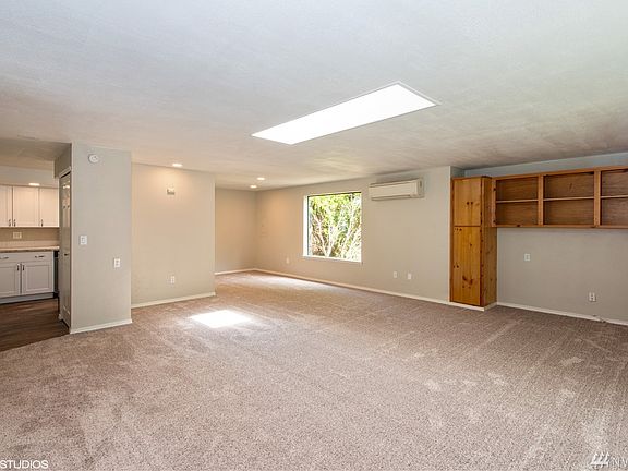 4th image of 2511 Vantage Ave SW