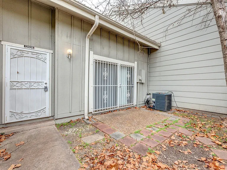 12926 Greenway Chase Ct #2926 — Photo 22